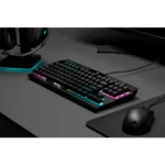 ⁦מקלדת מכאנית קומפקטית CORSAIR K70 TKL MX RED⁩ – תמונה ⁦2⁩