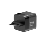 מטען קיר עם כבל נשלף MWC65RC בצבע שחור מבית MIRACASE